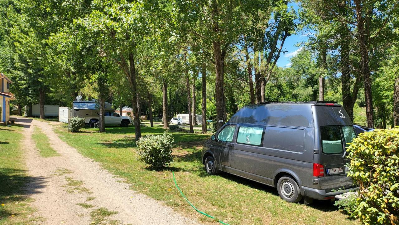 Camping De Graniers Monoblet Ngoại thất bức ảnh